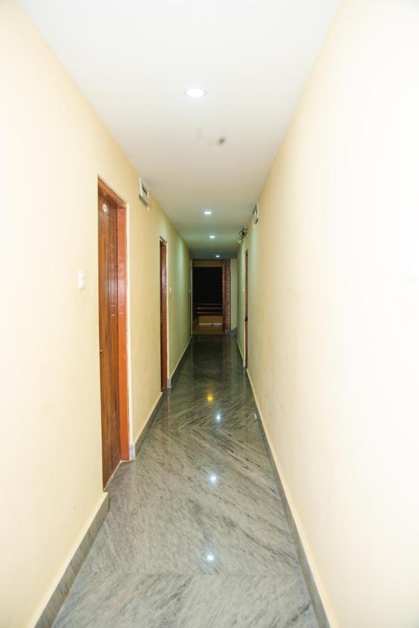 Hotel Olympus Pokhara Buitenkant foto