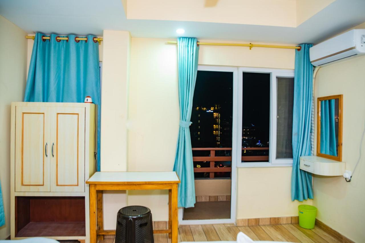 Hotel Olympus Pokhara Buitenkant foto