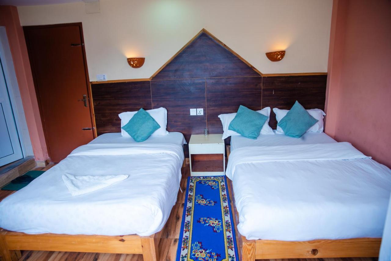 Hotel Olympus Pokhara Buitenkant foto