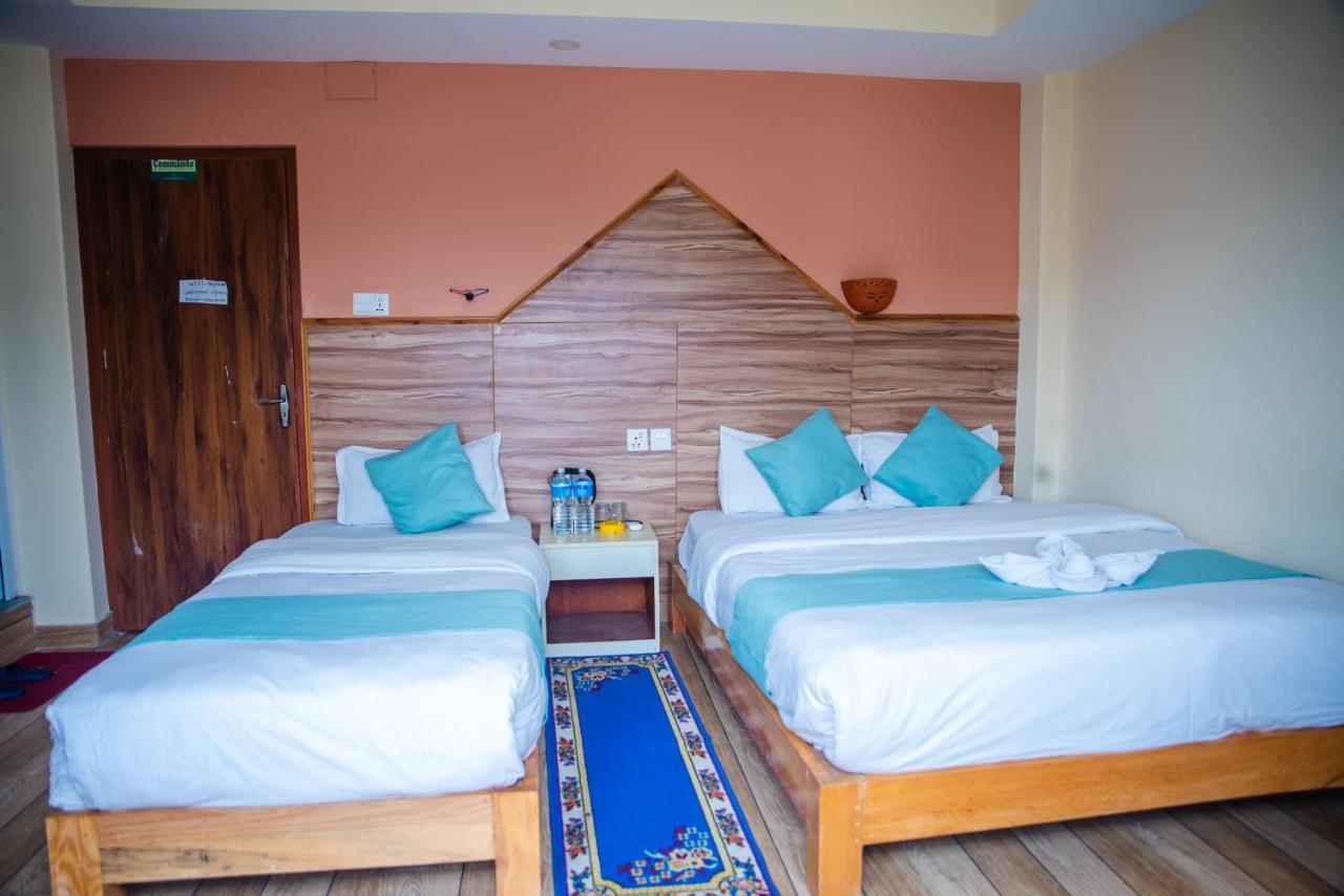Hotel Olympus Pokhara Buitenkant foto